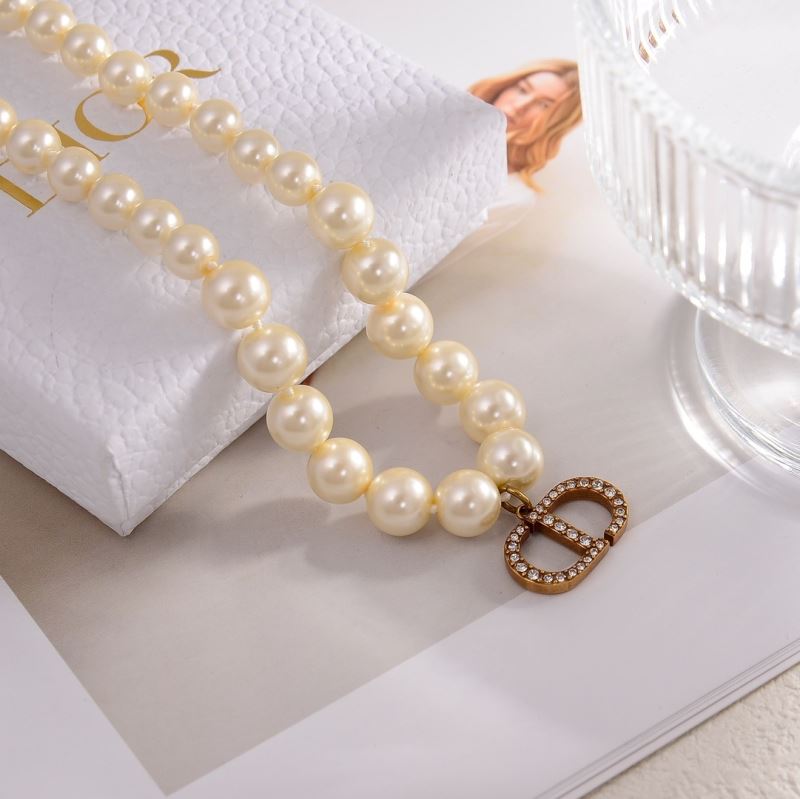 chr1st1an D10r necklaces